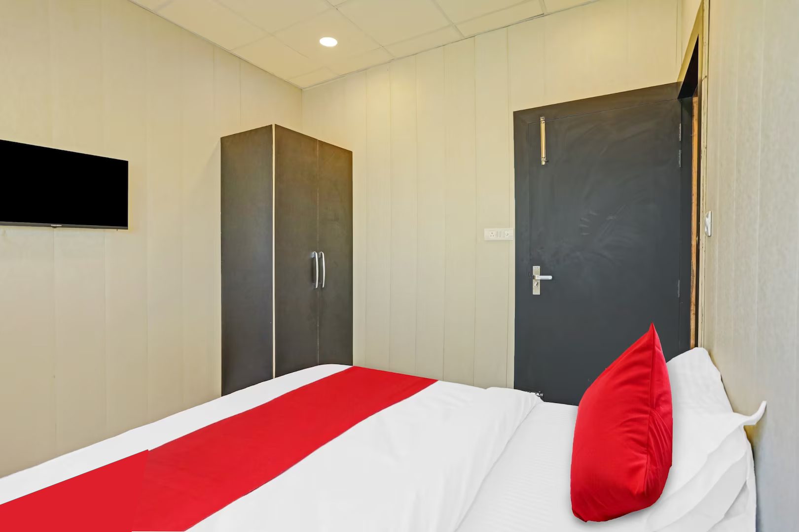 Hotel Cube Inn in Ghaziabad