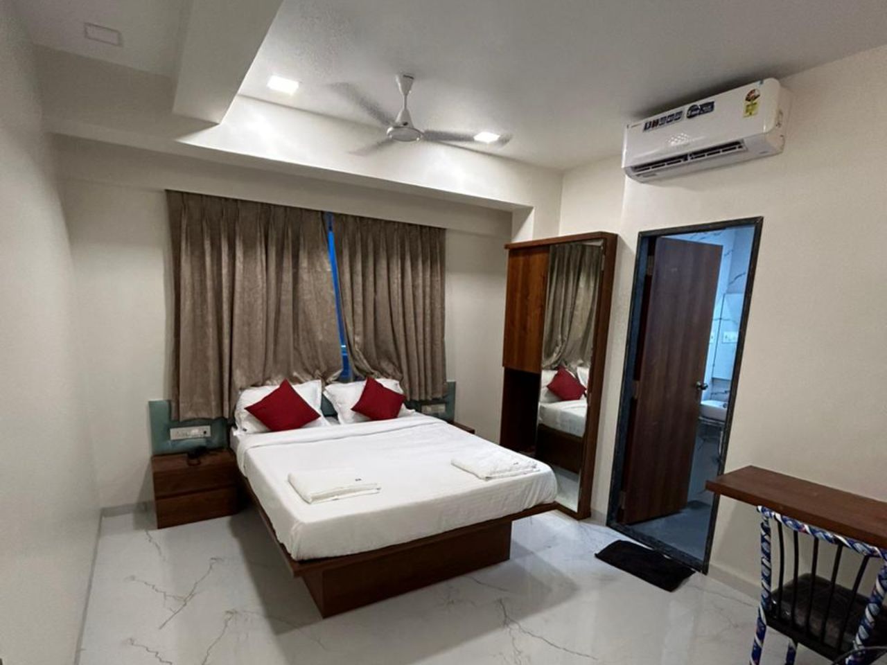 Hotel The Mint in Navi Mumbai