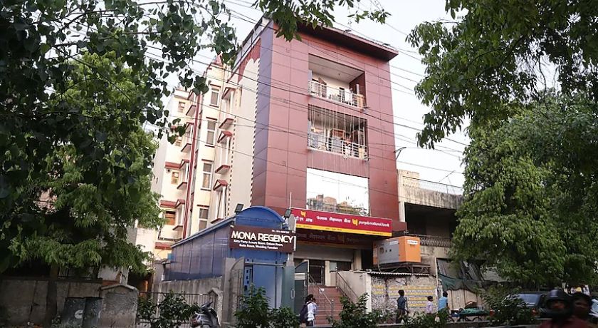 Mona Regency Hotel And Banquet in Delhi