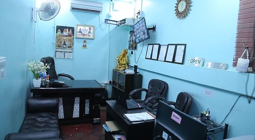 Mona Regency Hotel And Banquet in Delhi