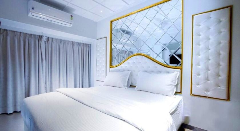 Gold Crest Business Hotel in Navi Mumbai