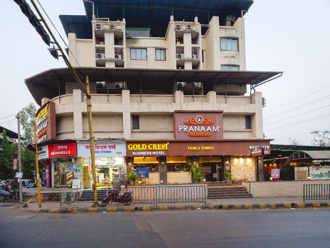 Gold Crest Business Hotel in Navi Mumbai
