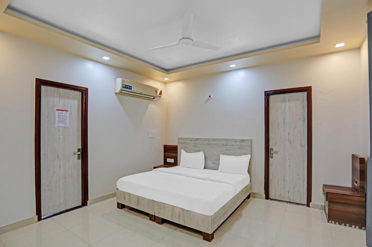 Hotel Expo View in Noida