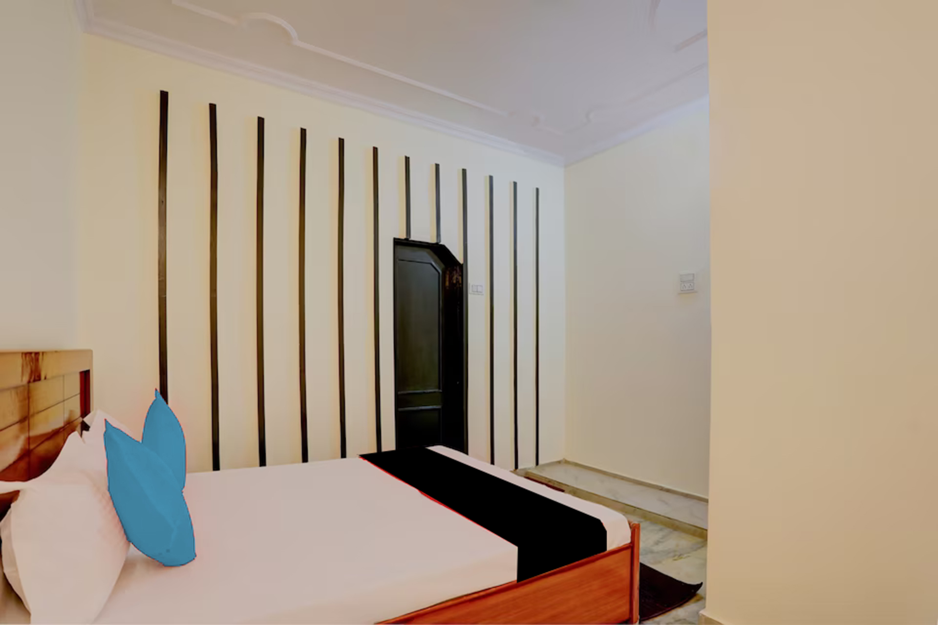 Hotel Saffron in Ghaziabad