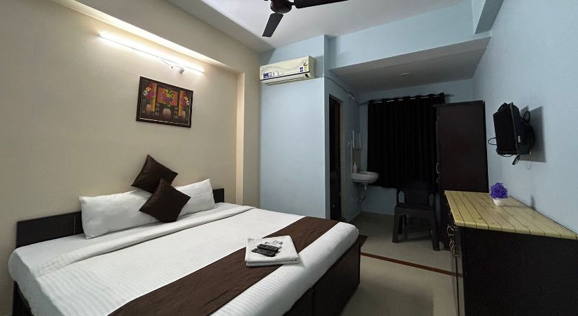 Grand Aarvi Suites in Hyderabad