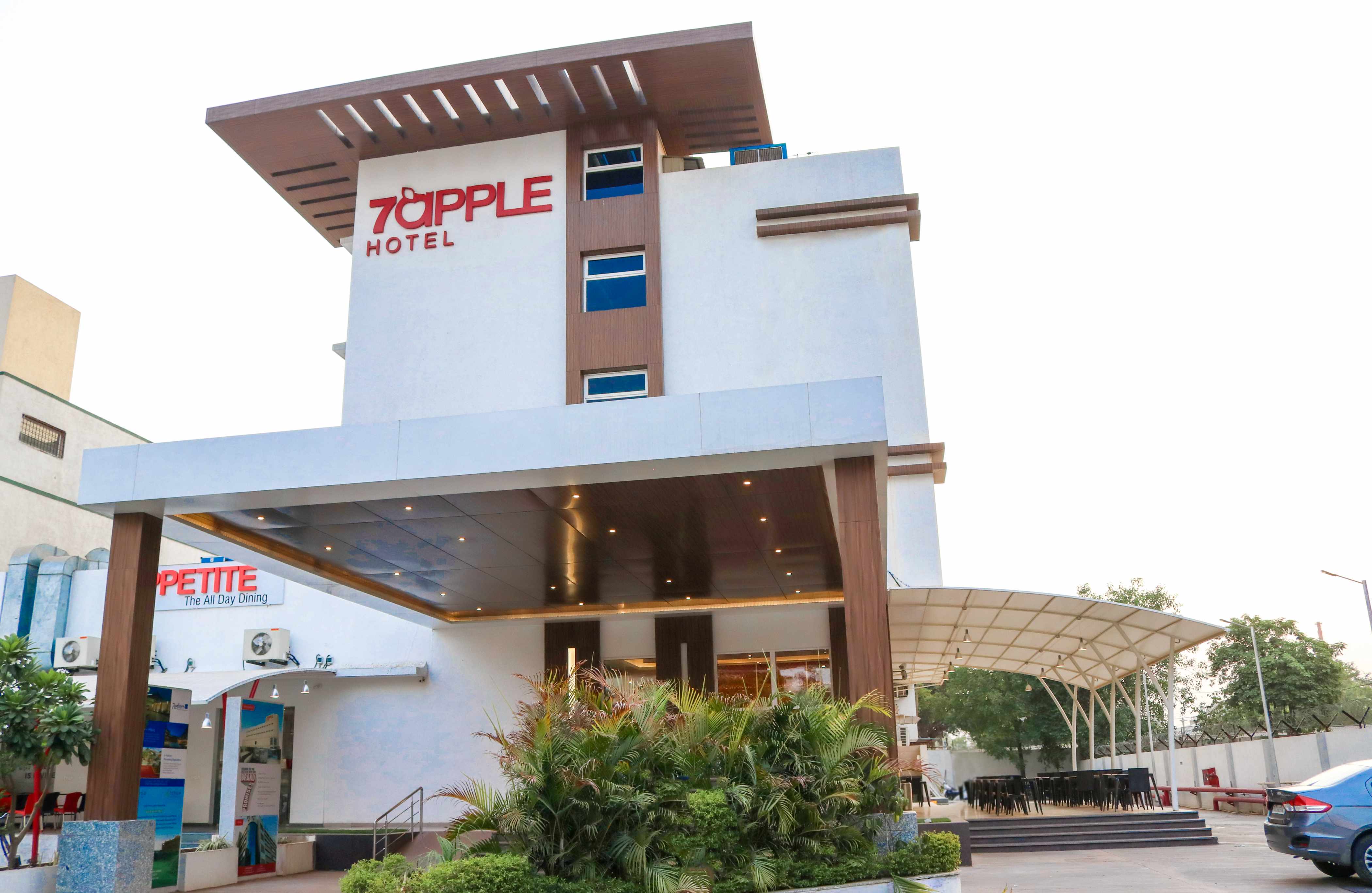 7 Apple Hotel Vadodara in Vadodara