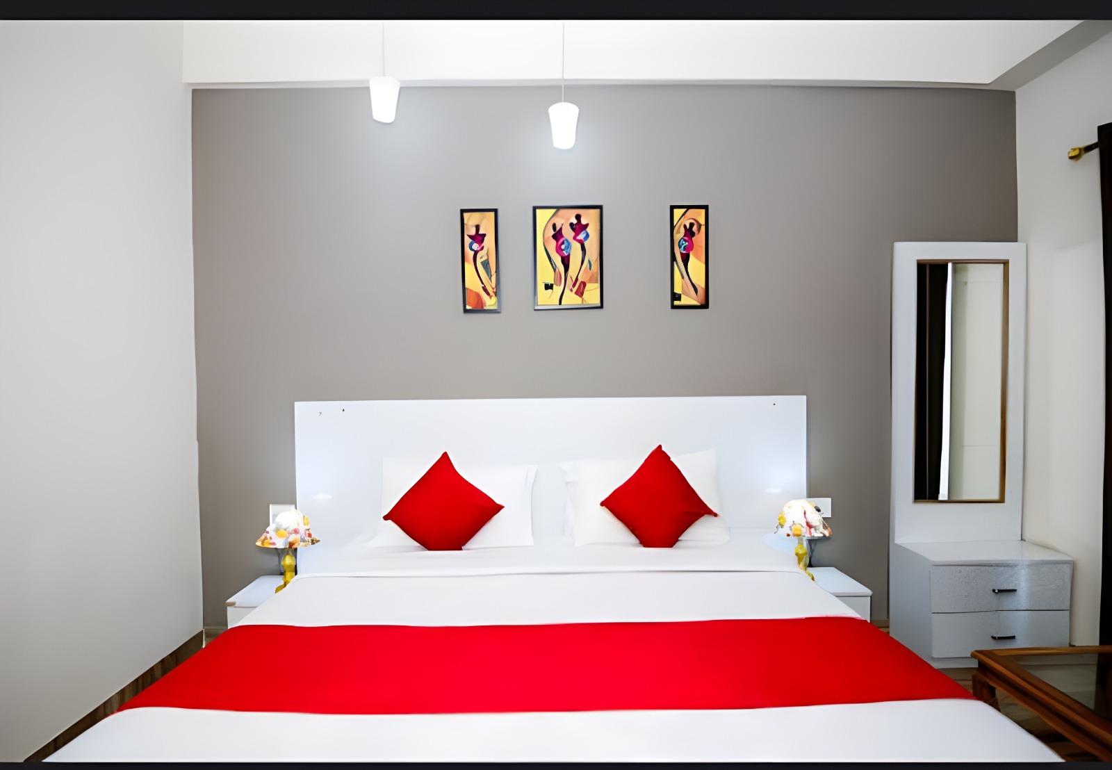 Sun Studio And Suits in Noida