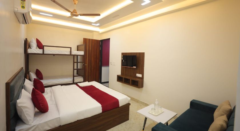 Hotel Royal Taj Twin Palace in Agra