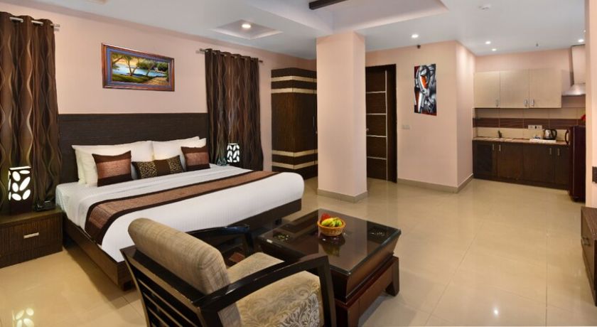Le Crescent By Trot Hotel in Ghaziabad