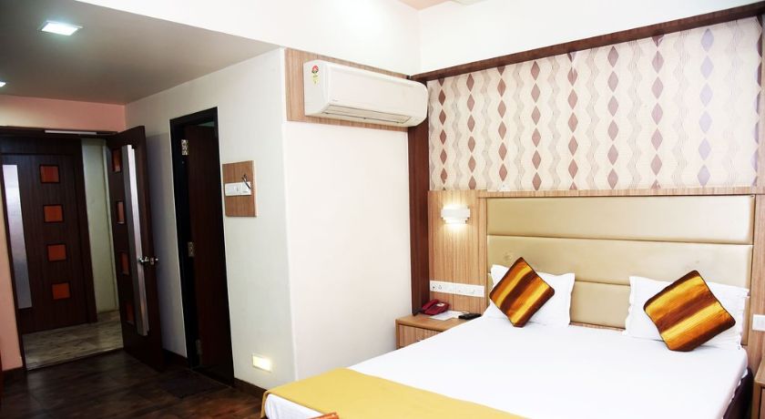 Hotel Indiana Inn in Navi Mumbai