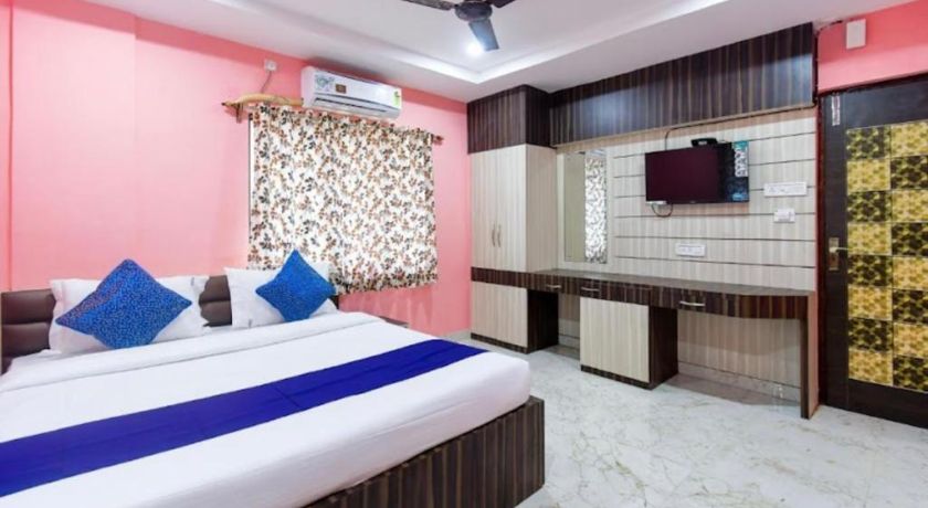 Hotel Blue Abedin in Kolkata