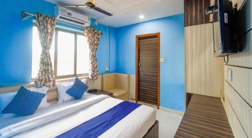 Hotel Blue Abedin in Kolkata