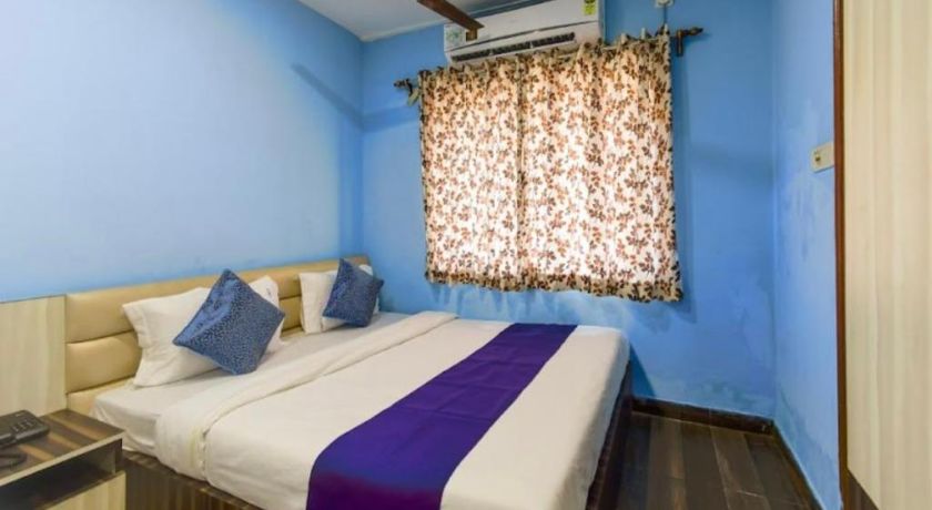 Hotel Blue Abedin in Kolkata