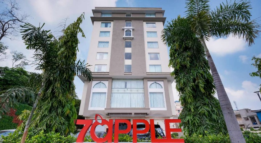 7 Apple Hotel Jalmahal in Jaipur