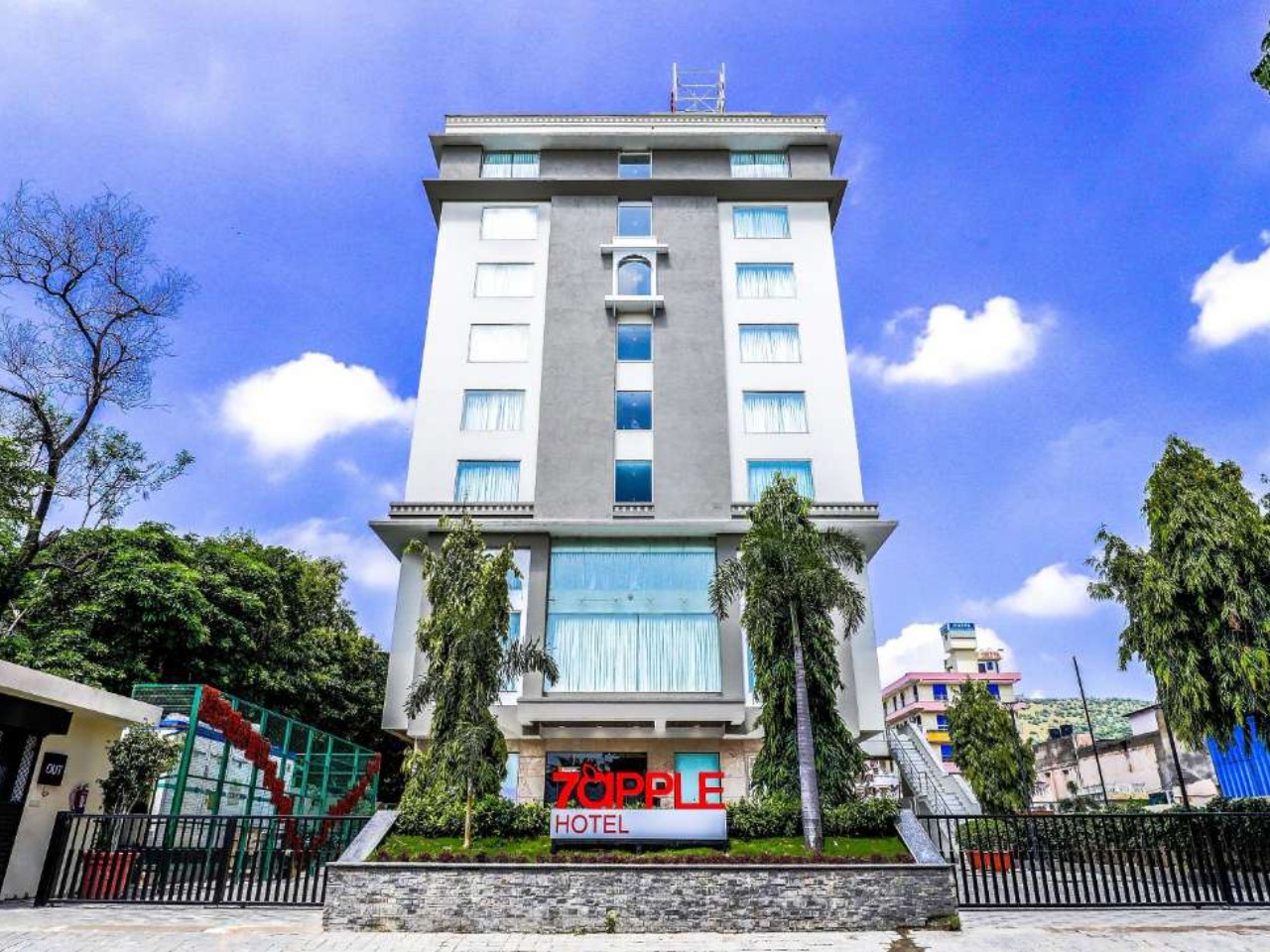 7 Apple Hotel Jalmahal in Jaipur
