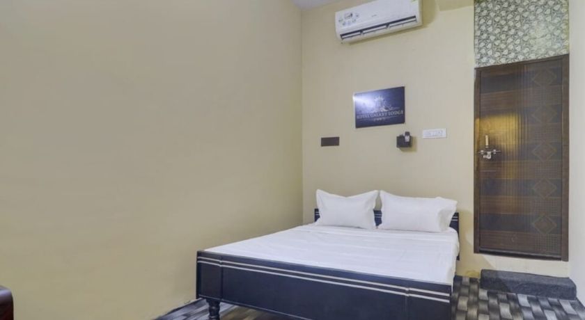 Royal Galaxy Lodge in Hyderabad