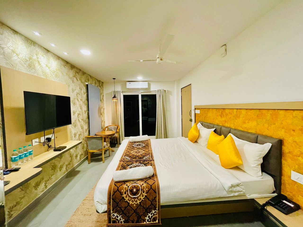 Lake View Hotel in Hyderabad