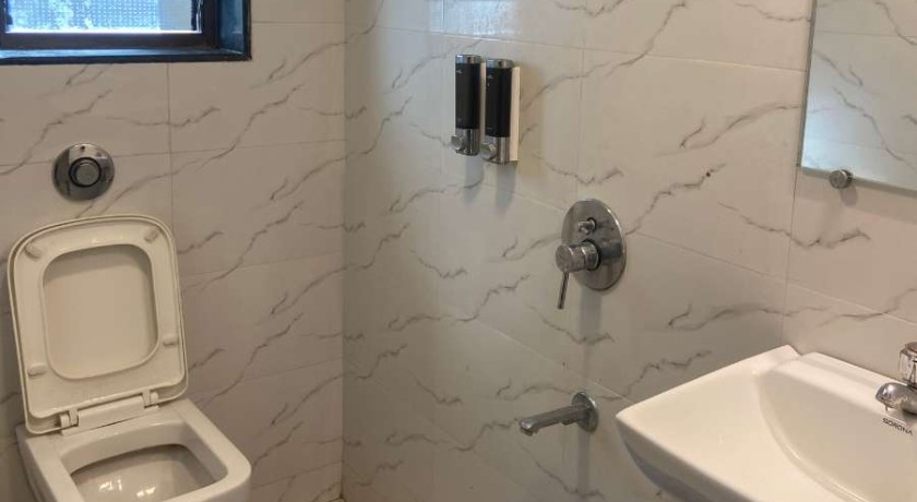 Hotel Bindra Elite in Mumbai