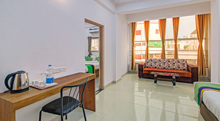 The White House Hotel in Pune