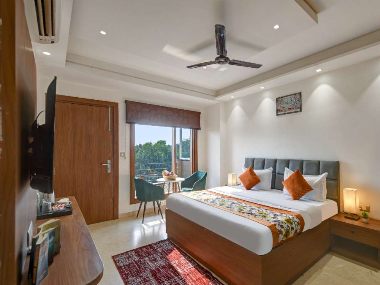 Qotel Comfort Ashok Vihar in Delhi