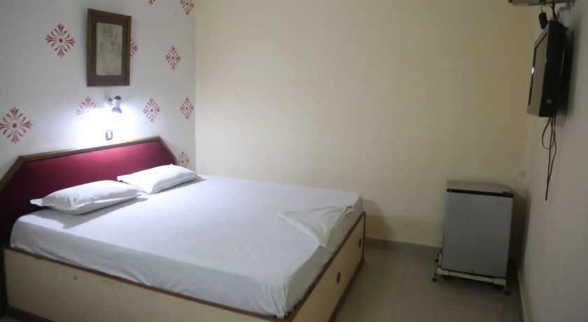 Hote Avenue club in Kolkata