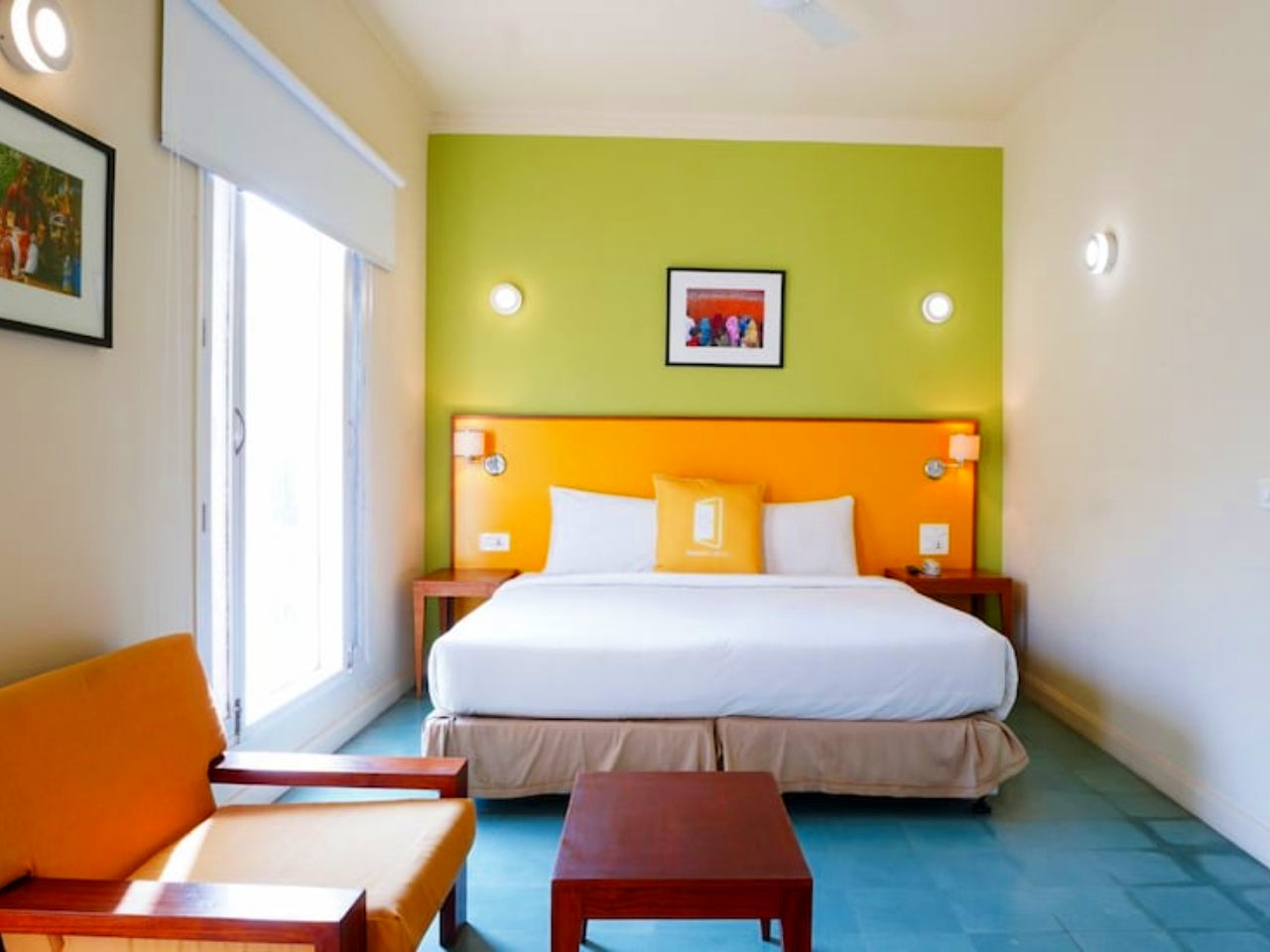 Bloom Boutique - Signature Tower in Gurgaon