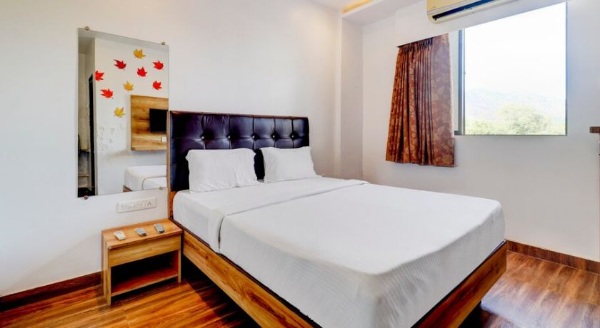 Hotel Dream Palace in Thane