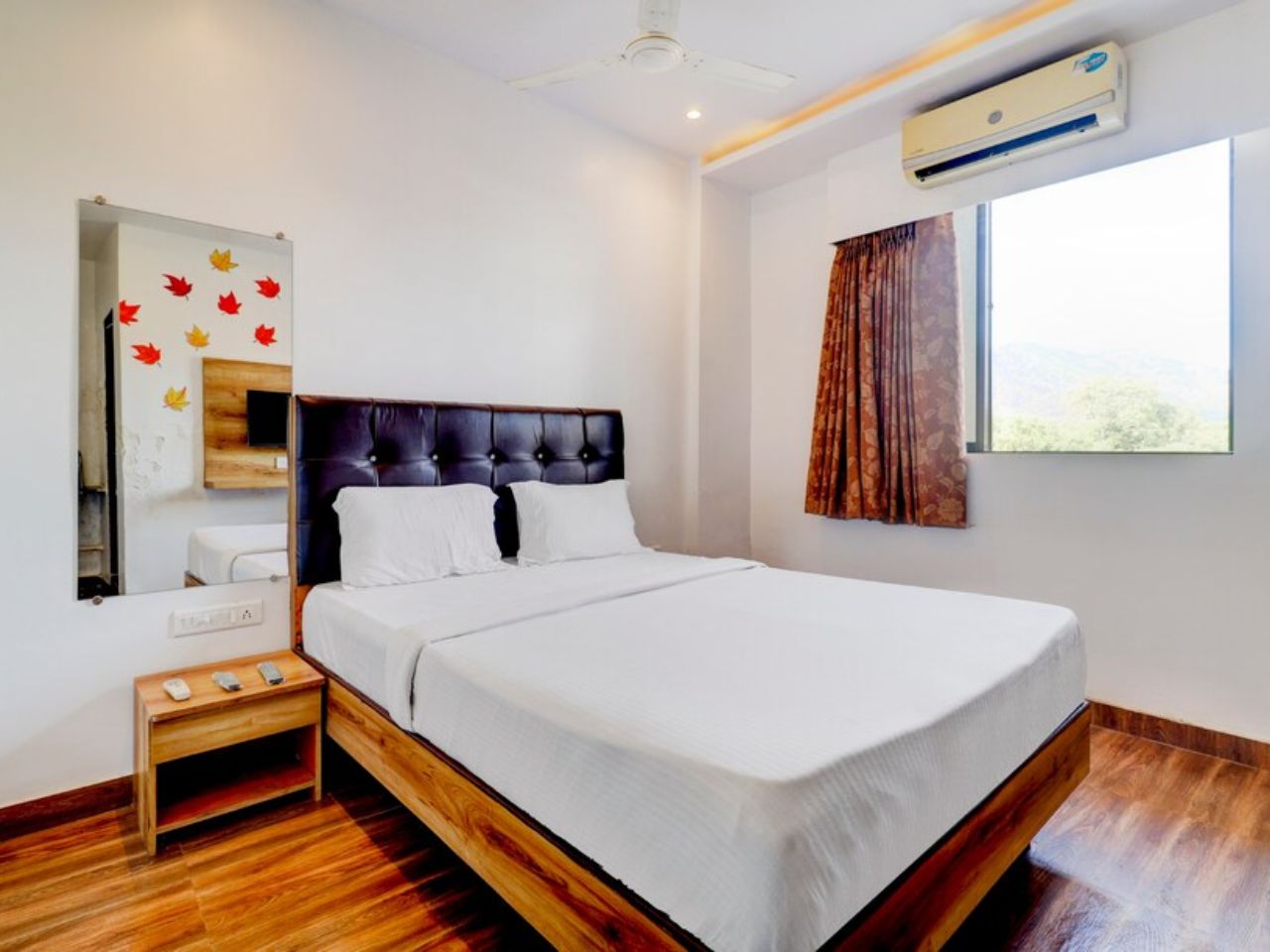 Hotel Dream Palace in Thane