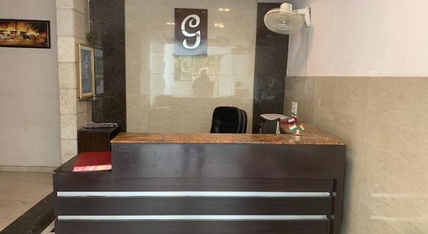 Hotel The Galleria Residency in Gurgaon