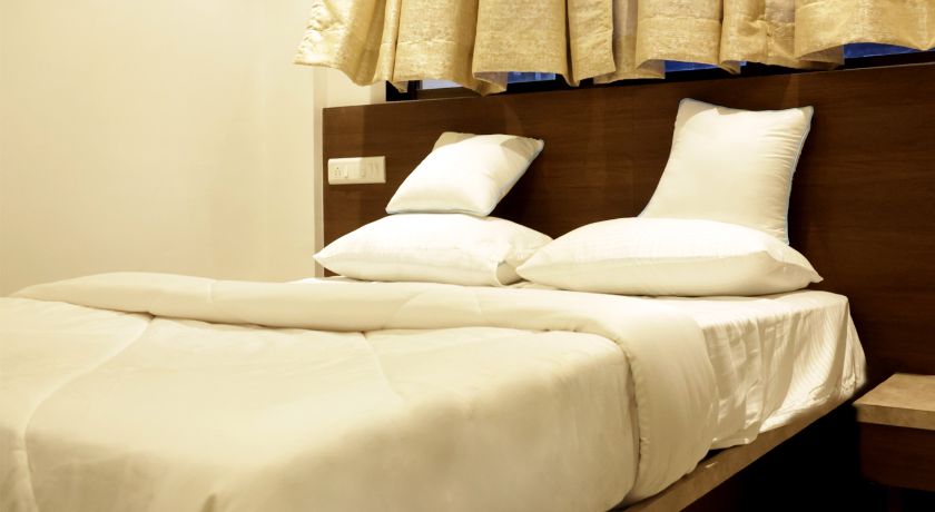 Hotel Majestic in Thane