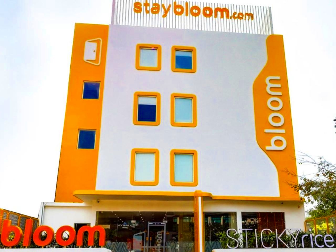 Bloom Hotel - Sector 43 in Gurgaon