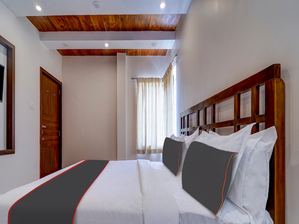 G Silver Srj Thaneesh Residency in Ooty