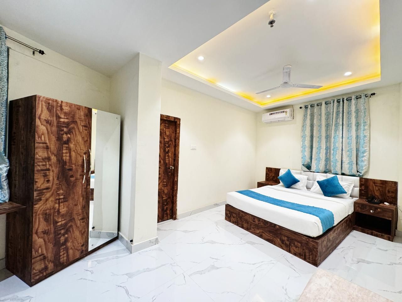 The Hastings Club in Kolkata