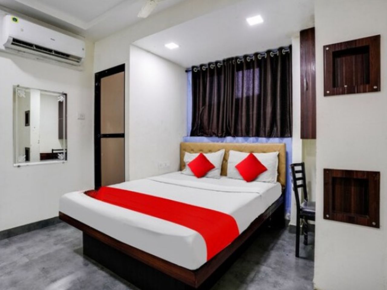 Hotel Ashwi in Navi Mumbai
