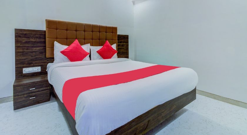 Hotel Golden Palace in Mumbai