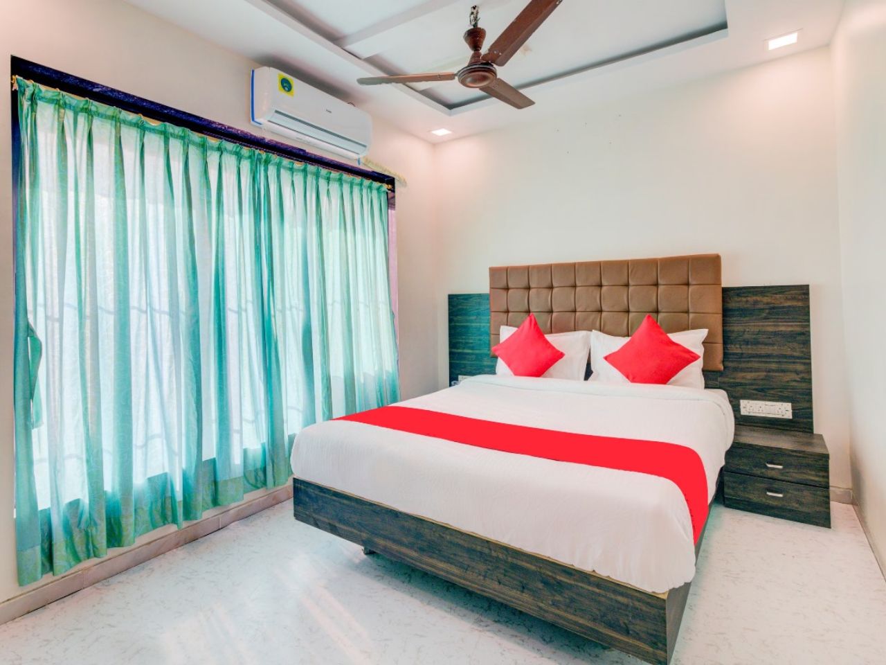 Hotel Golden Palace in Mumbai