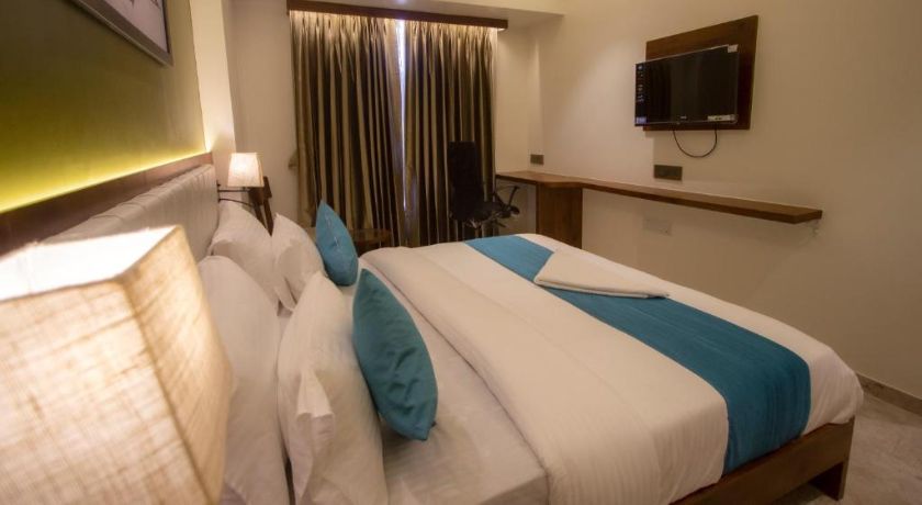 Hotel Monarch Guestline in Pune