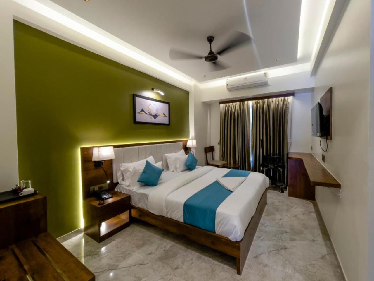 Hotel Monarch Guestline in Pune