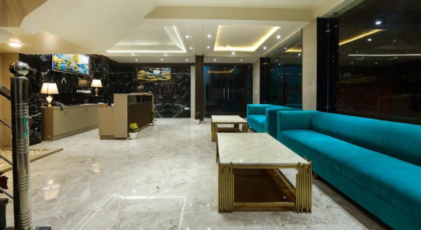 Opo Hotel Dior in Delhi