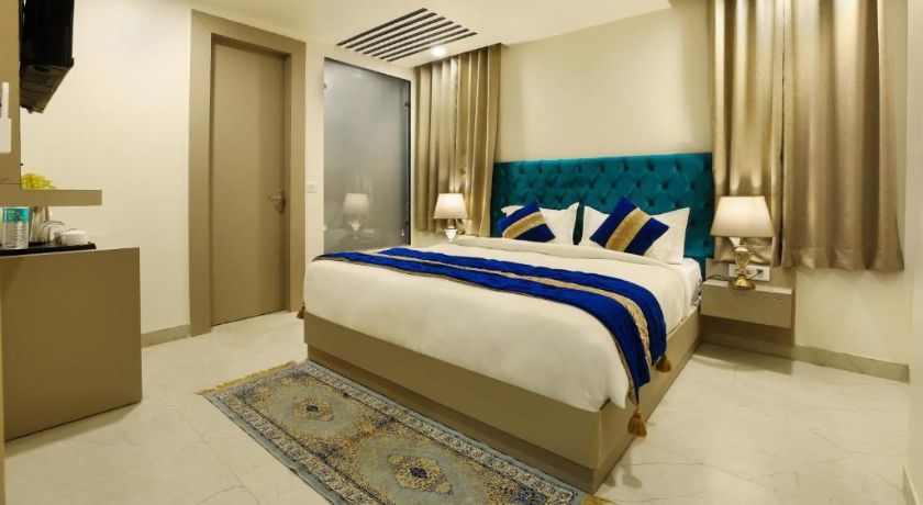 Opo Hotel Dior in Delhi