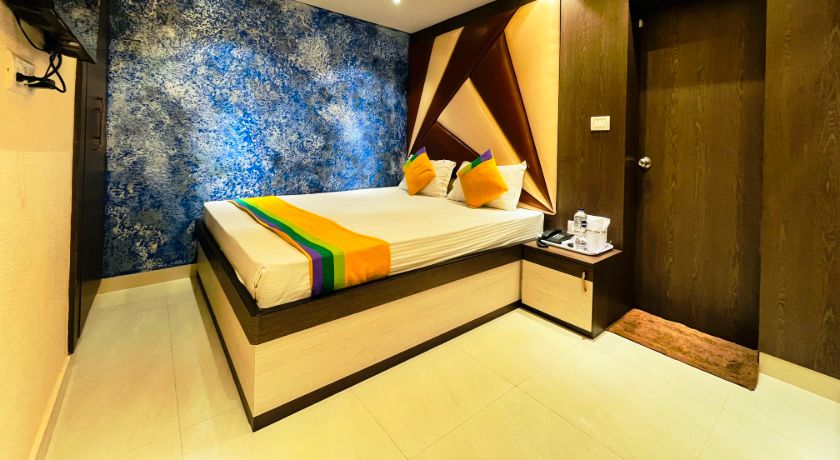 Hotel Steam in Kolkata