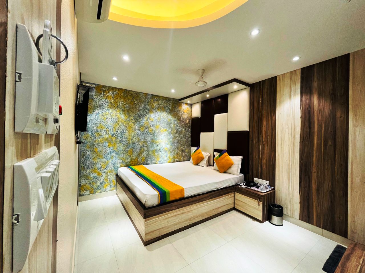 Hotel Steam in Kolkata