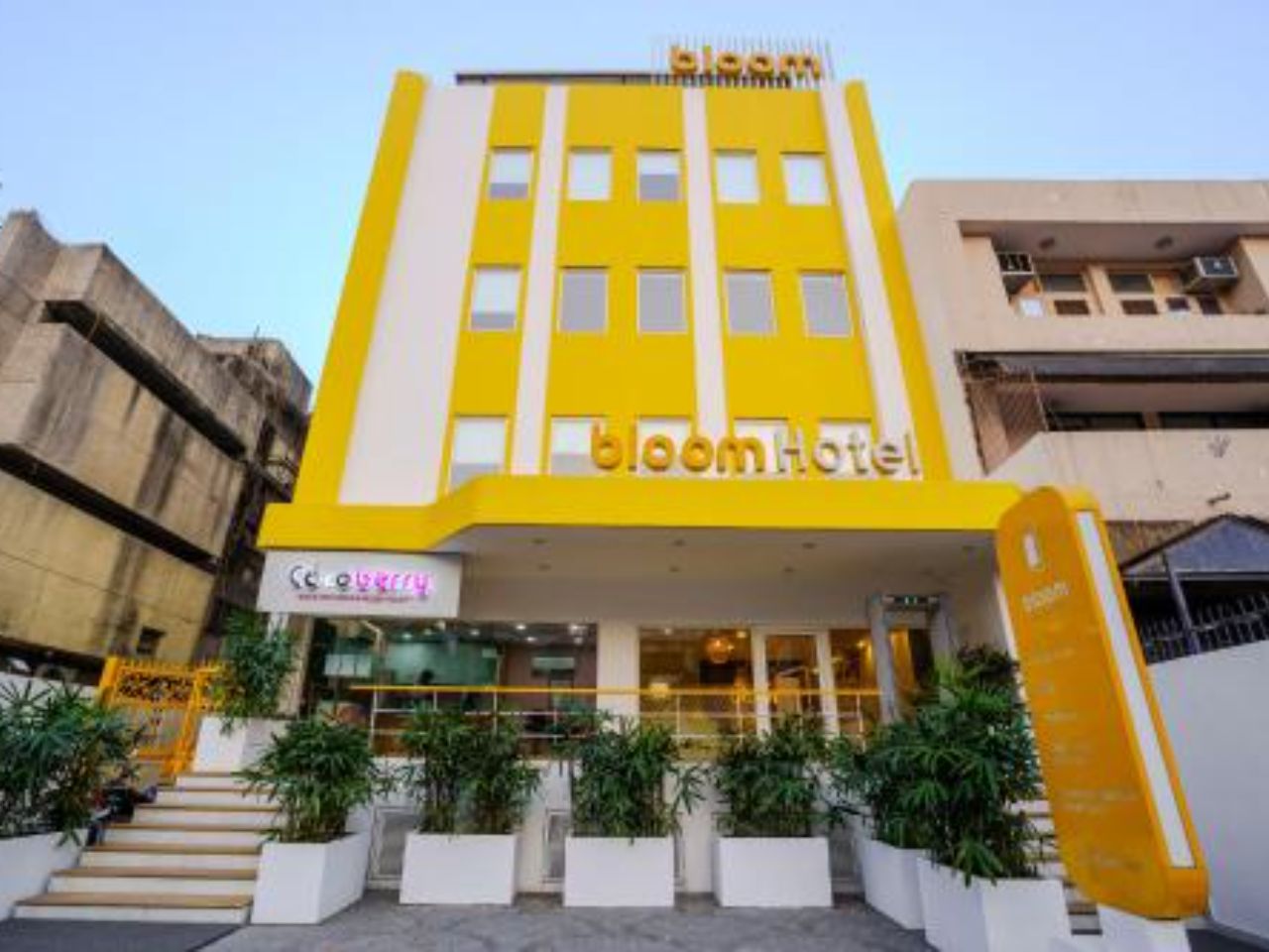 Bloom Hotel - GK2 in Delhi