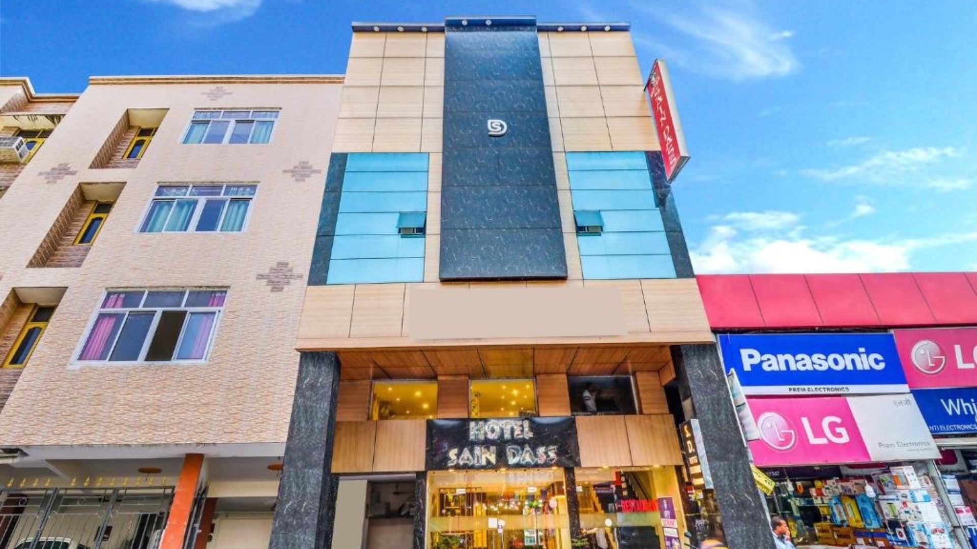 Hotel Sain Dass in Kanpur