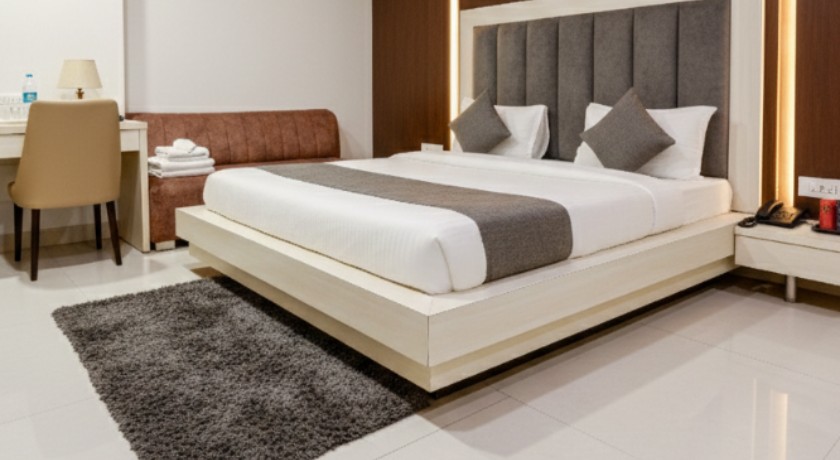 Hotel Seventh Heaven- Near Shakurpur Metro Station in Delhi