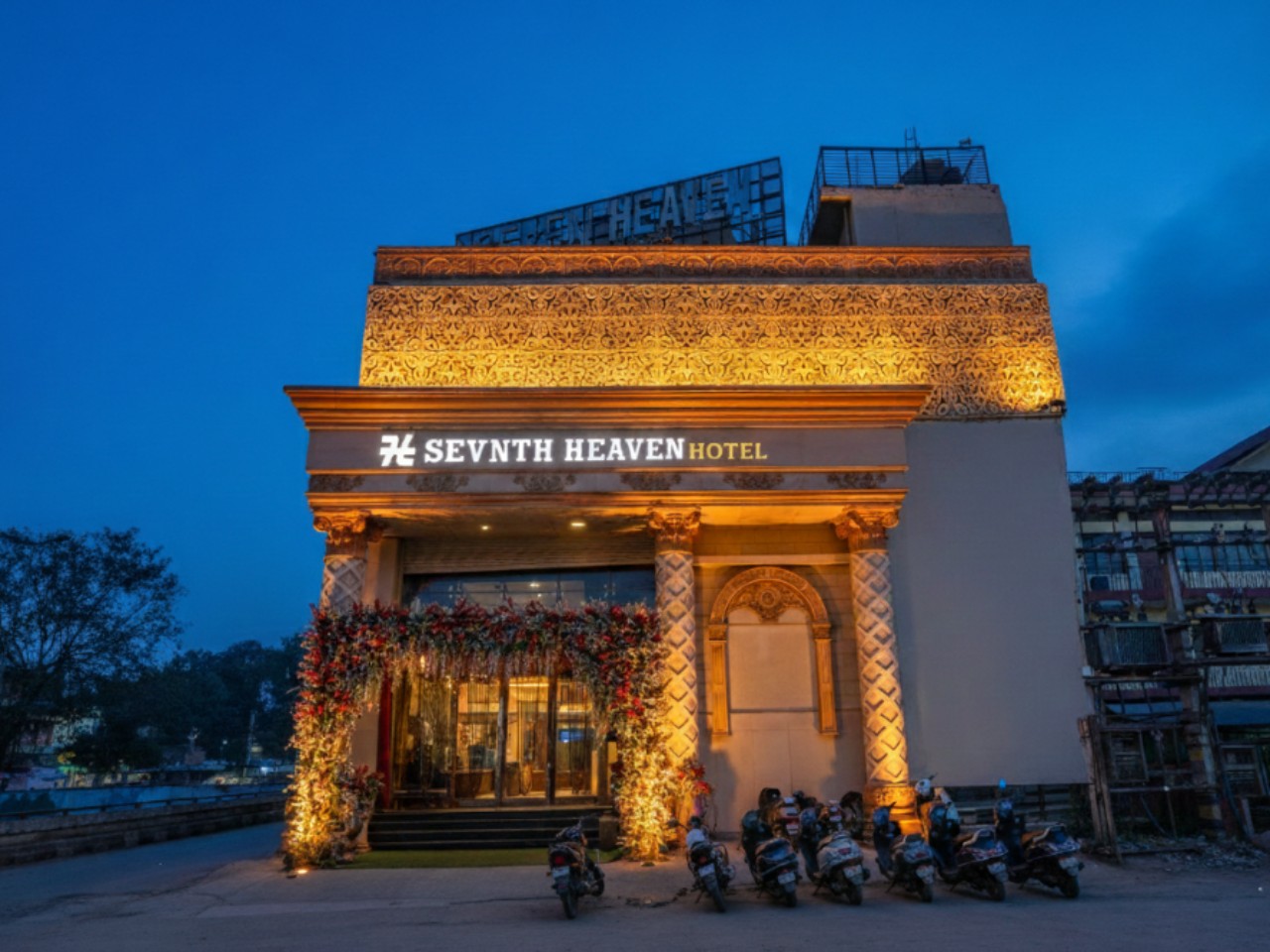 Hotel Seventh Heaven- Near Shakurpur Metro Station in Delhi