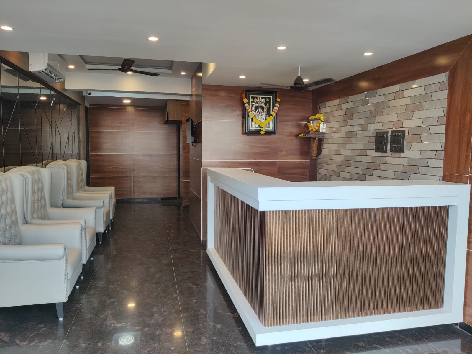 Hotel Flysky Rooms and Banquets in Navi Mumbai