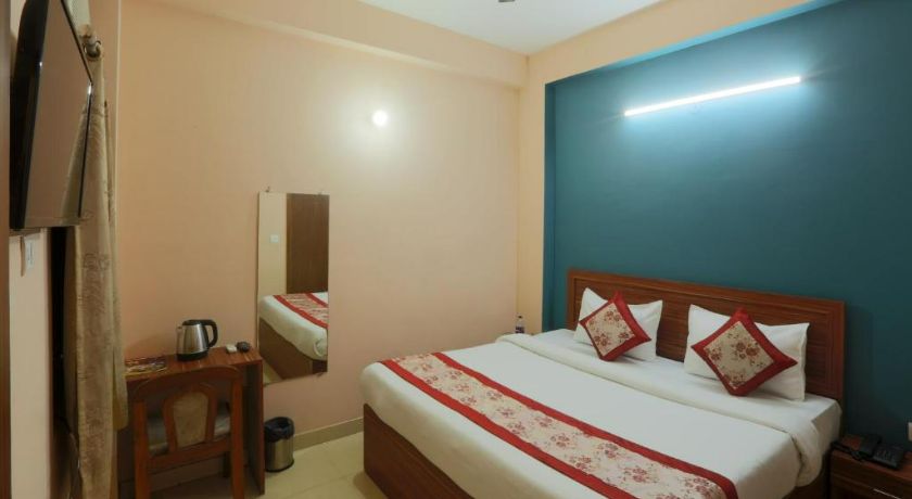Hotel Surya Palace  in Noida