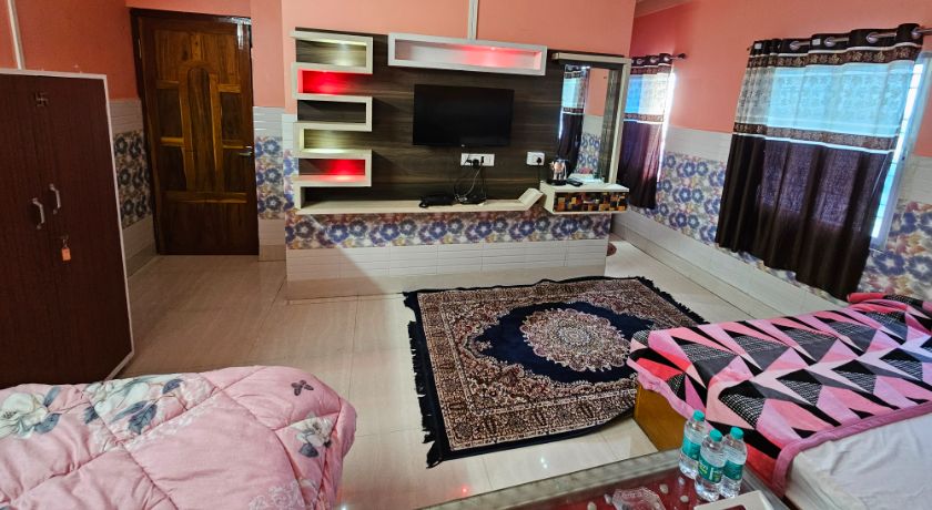 Raja Hotel And Lodge in Kharagpur