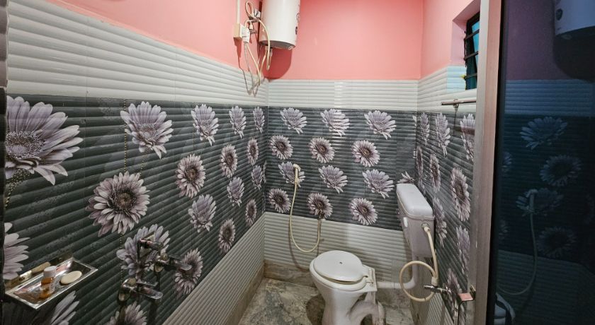 Raja Hotel And Lodge in Kharagpur